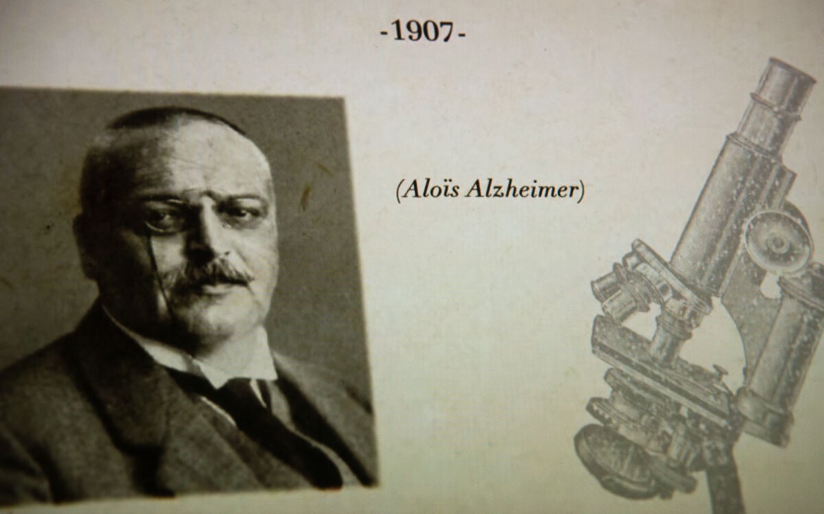 Alzheimer 1 Alzheimer